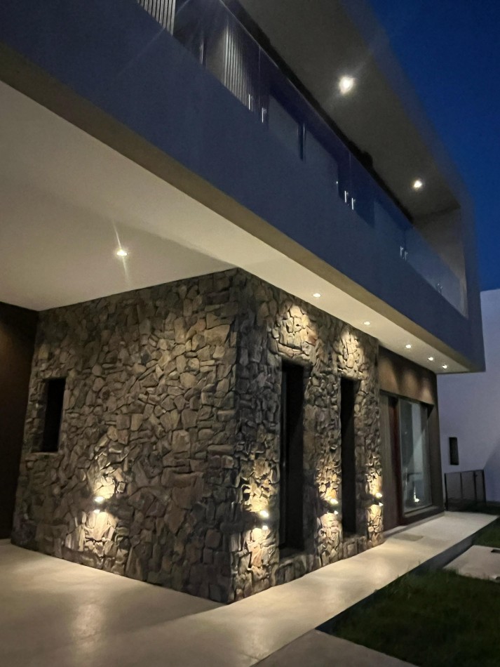 Casa a estrenar - Greenville Polo & Resort