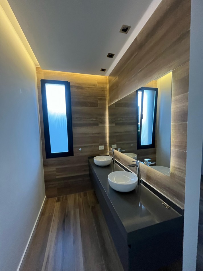 Casa a estrenar - Greenville Polo & Resort