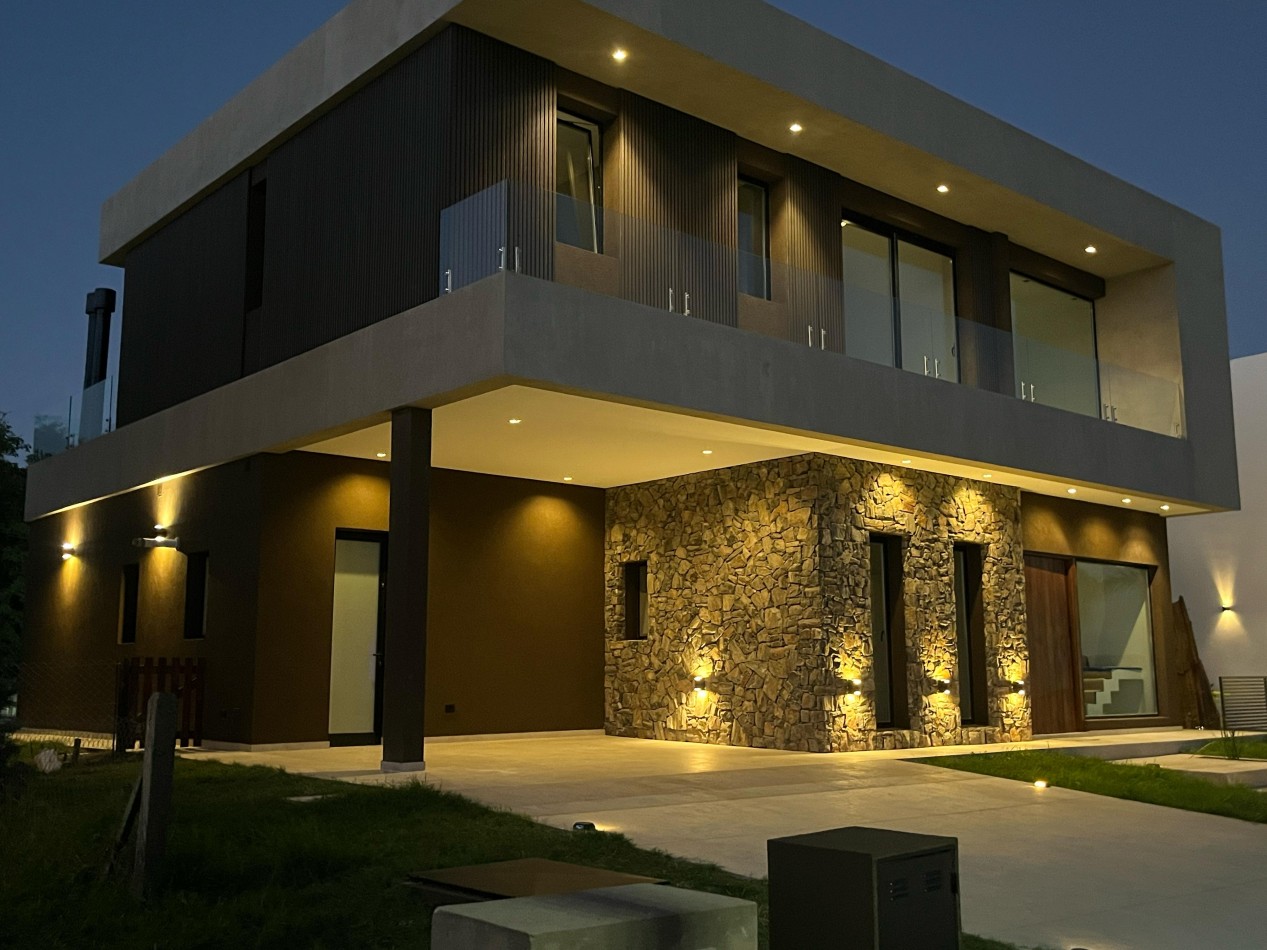 Casa a estrenar - Greenville Polo & Resort