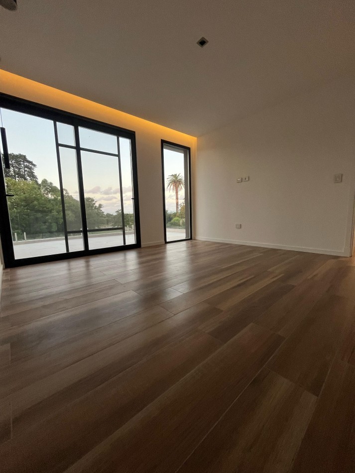Casa a estrenar - Greenville Polo & Resort
