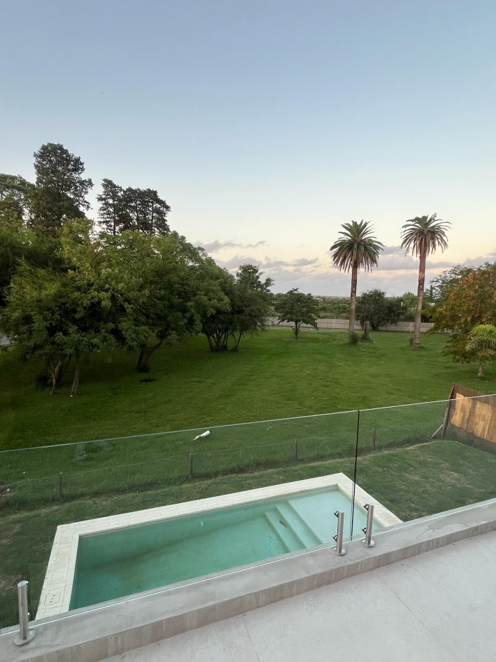Casa a estrenar - Greenville Polo & Resort