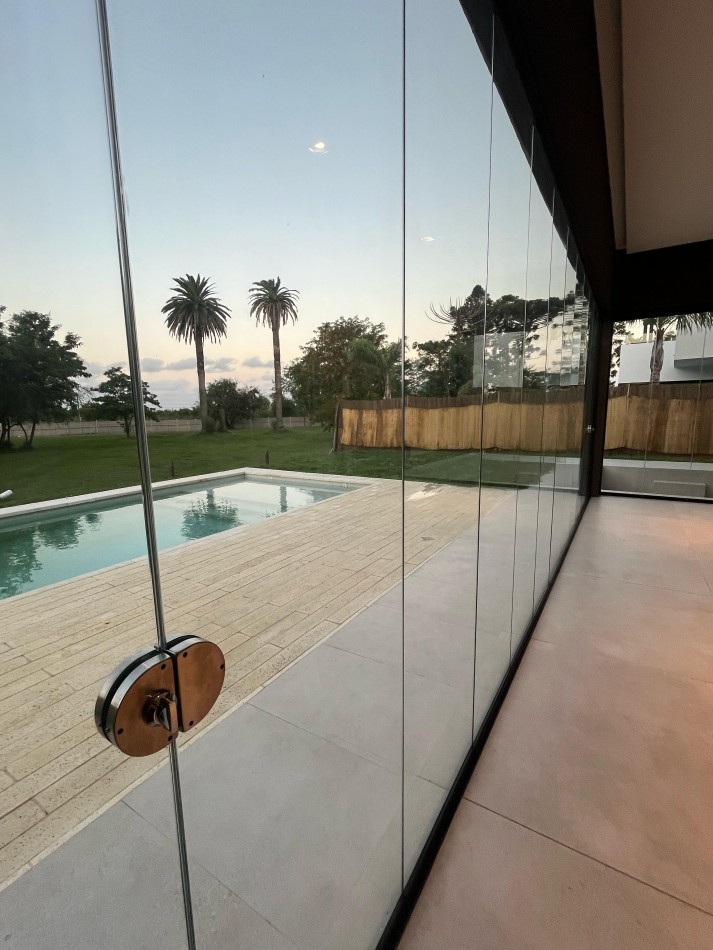 Casa a estrenar - Greenville Polo & Resort