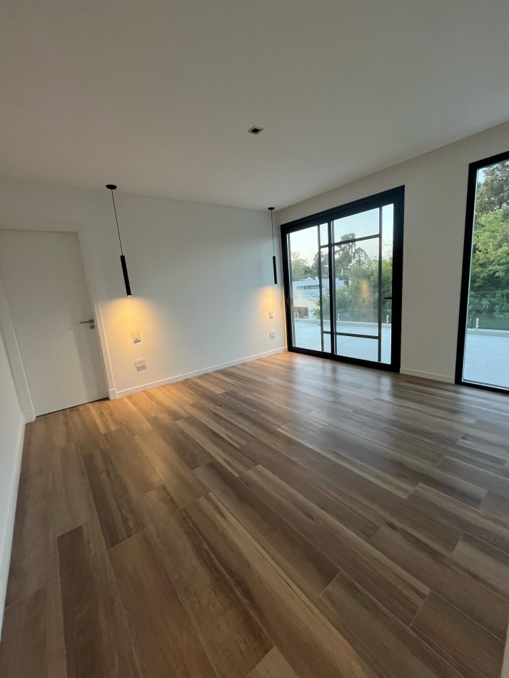 Casa a estrenar - Greenville Polo & Resort