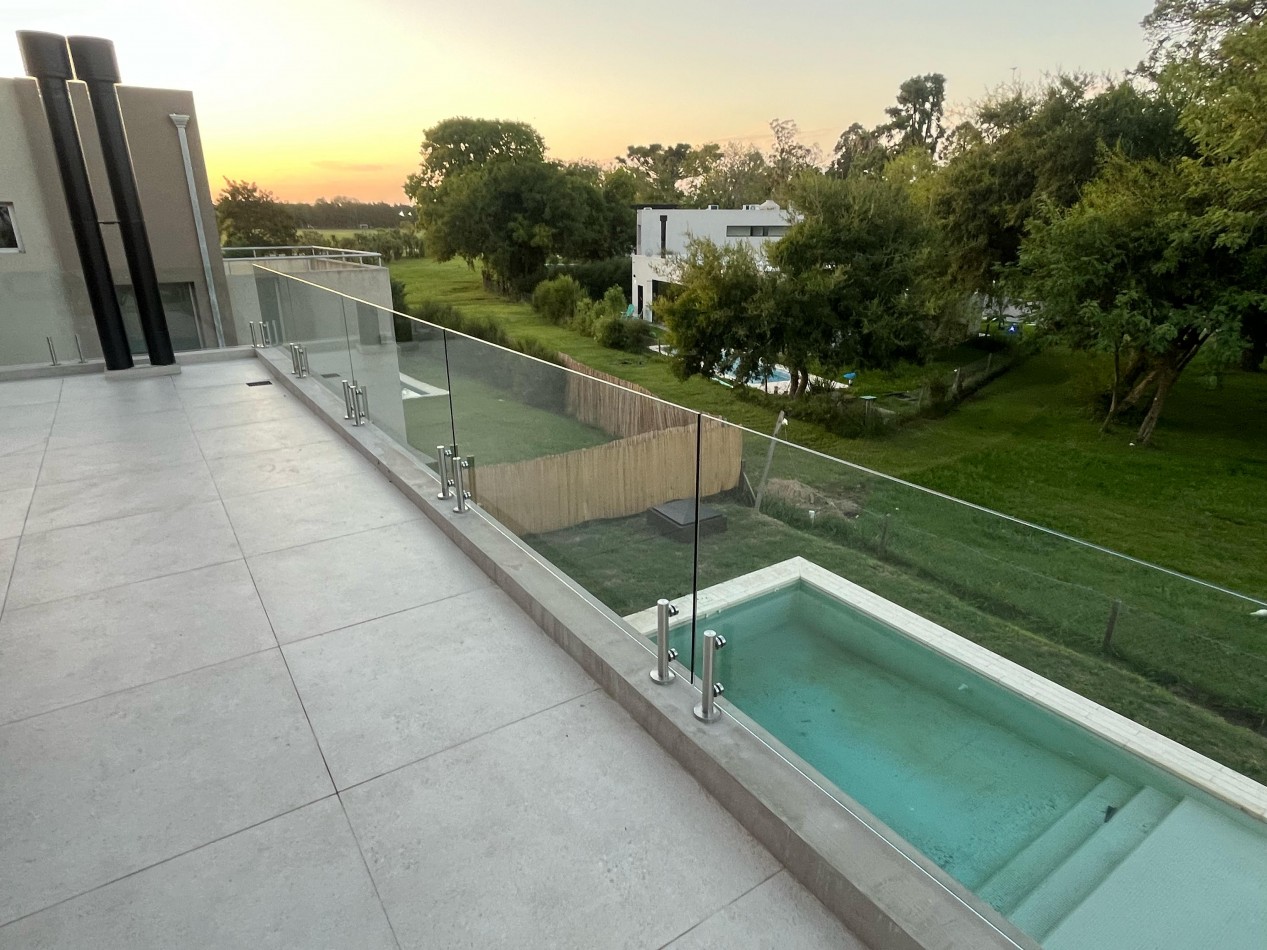 Casa a estrenar - Greenville Polo & Resort