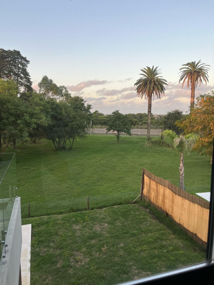 Casa a estrenar - Greenville Polo & Resort