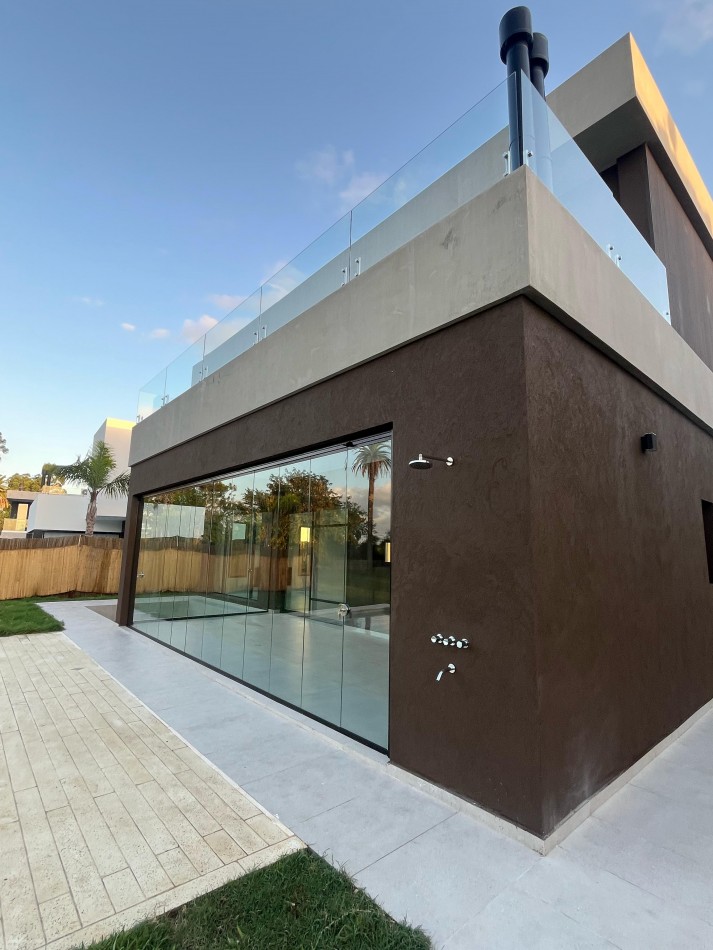 Casa a estrenar - Greenville Polo & Resort