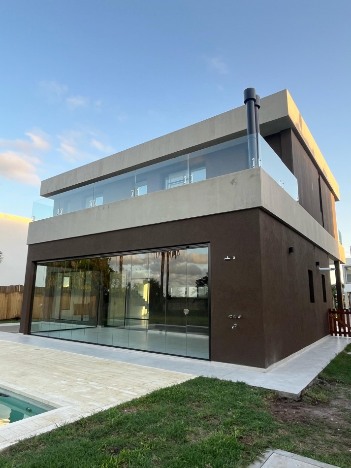 Casa a estrenar - Greenville Polo & Resort
