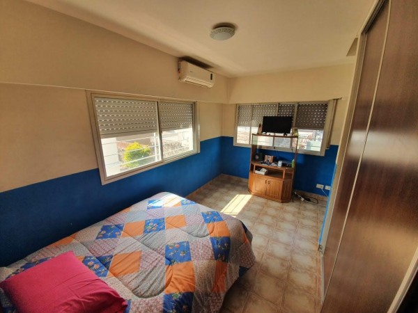 Duplex al frente con patio y cochera, ubicado en Fonrouge 978, Lomas de Zamora