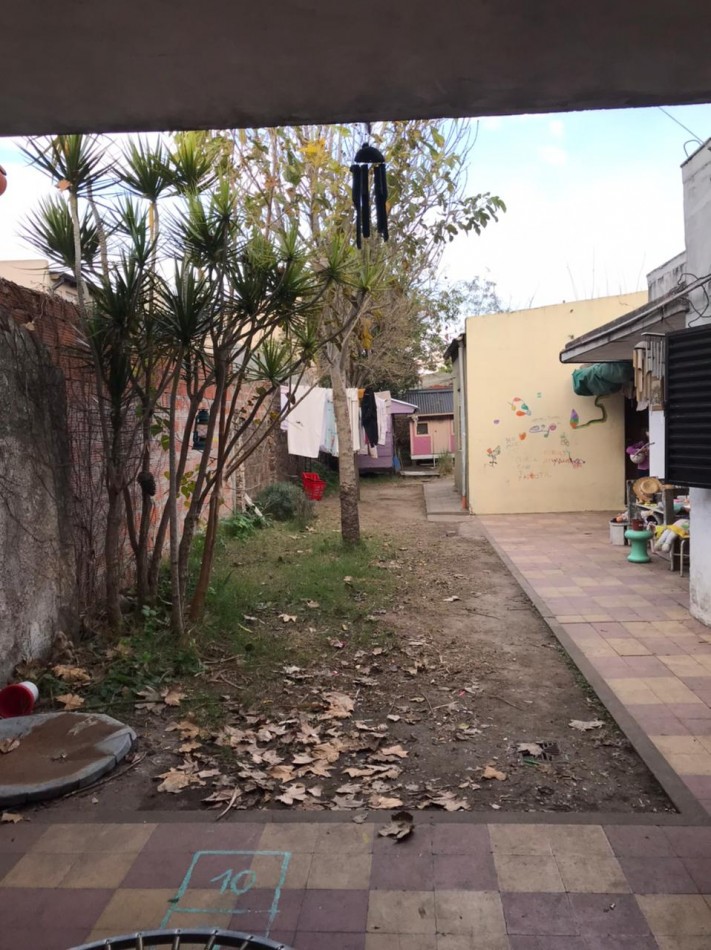 Casa grande, 4 amb ubicada en 25 de Mayo 900, Temperley