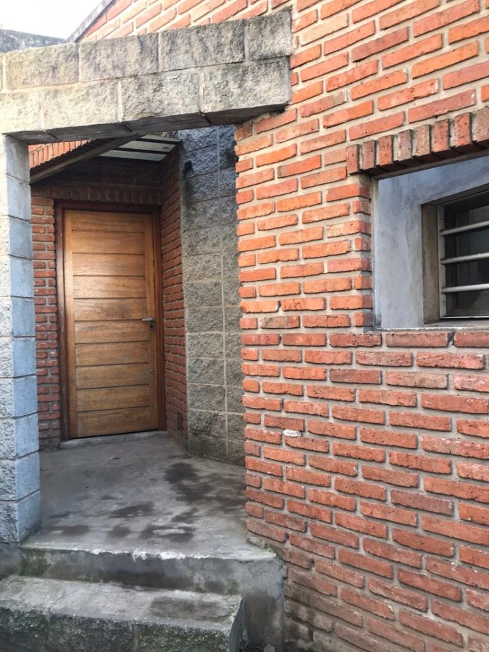 Excelente Casa con importante parque VENTA, ubicado en Cerrito al 1200, Lomas de Zamora