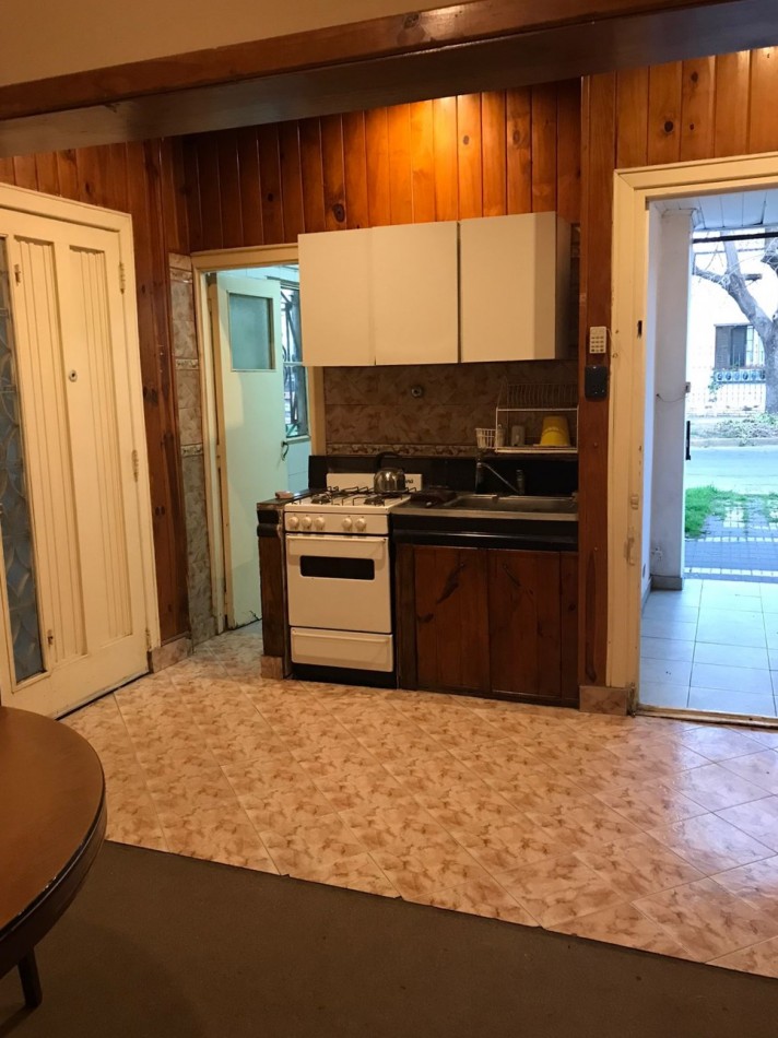 PH t/casa 3 amb al frente APTO CREDITO con patio y garage, ubicada en Jacinto Rosso 452 Lomas de Zamora