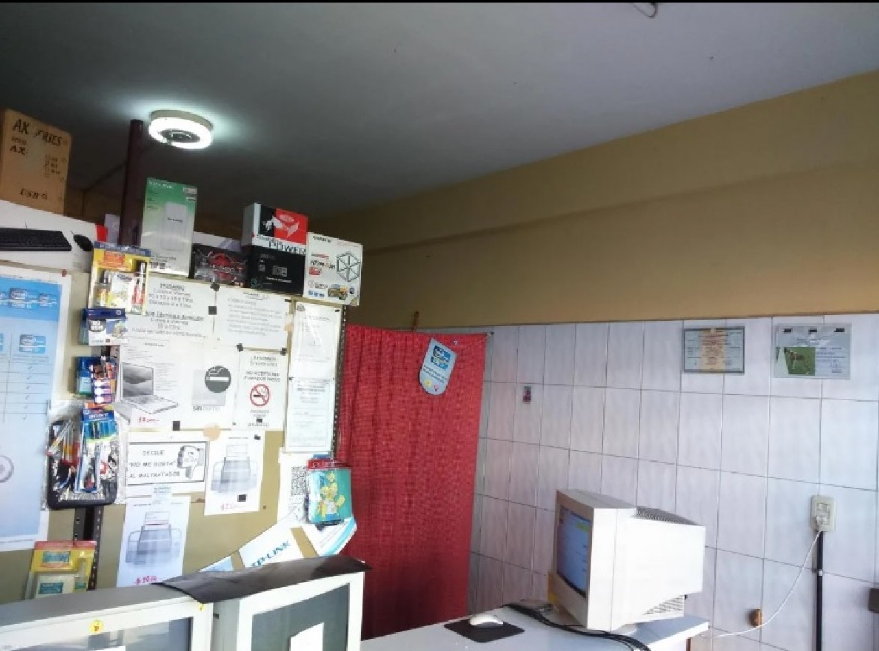 OPORTUNIDAD: Local comercial ubicado en la Av. Gral. Jose de San Martin 2665, Lanus Oeste