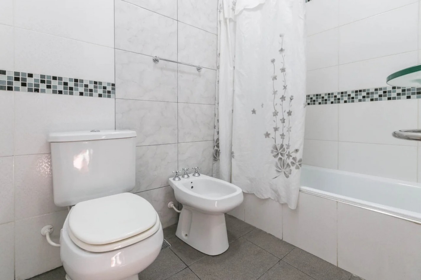 Ph t/casa 5 amb con balcon y terraza mas dpto 2 amb en pb, ubicado en Itapiru 2500, Lanus Oeste