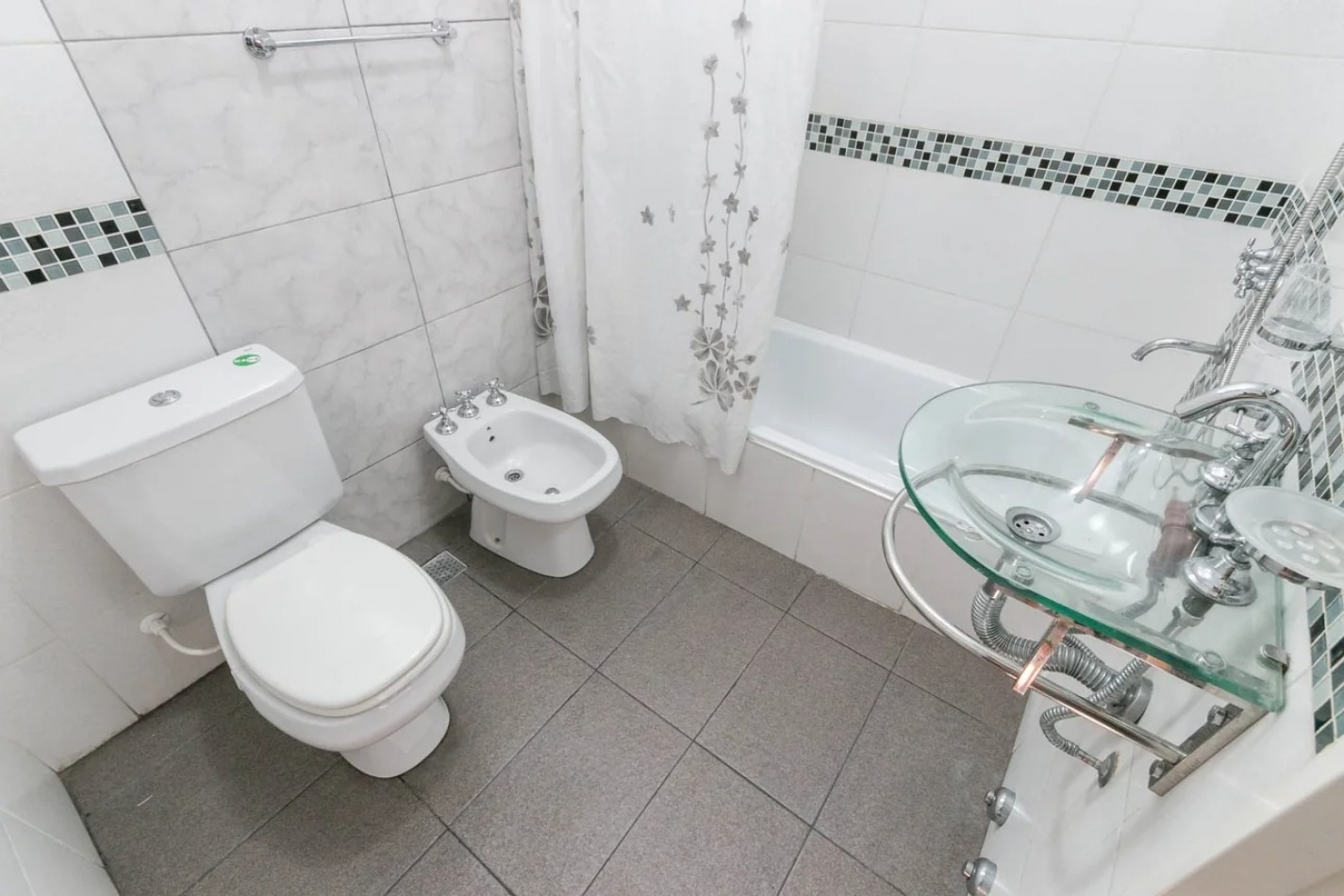 Ph t/casa 5 amb con balcon y terraza mas dpto 2 amb en pb, ubicado en Itapiru 2500, Lanus Oeste