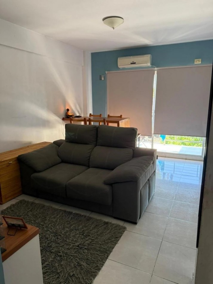 Dpto 2 amb con balcon al frente. Semi piso de poca antiguedad. Excelente ubicacion: Maspero 166, Remedios de Escalada