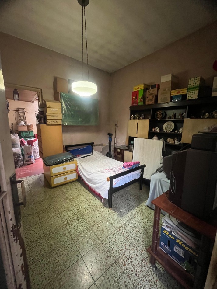 Casa 3 amb grandes APTO CRED c/cochera, jardin y patio ubicada en Warnes 1488, Lanus Oeste 