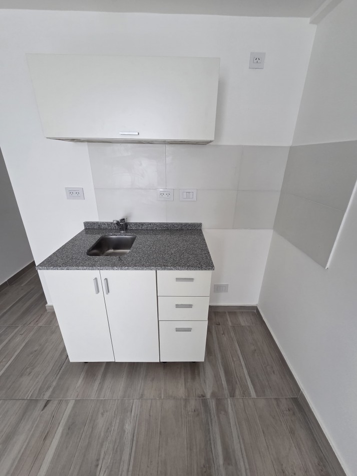 Dpto monoambiente a estrenar, 1er/2do piso, ubicado en Bolivar 359 Lomas de Zamora