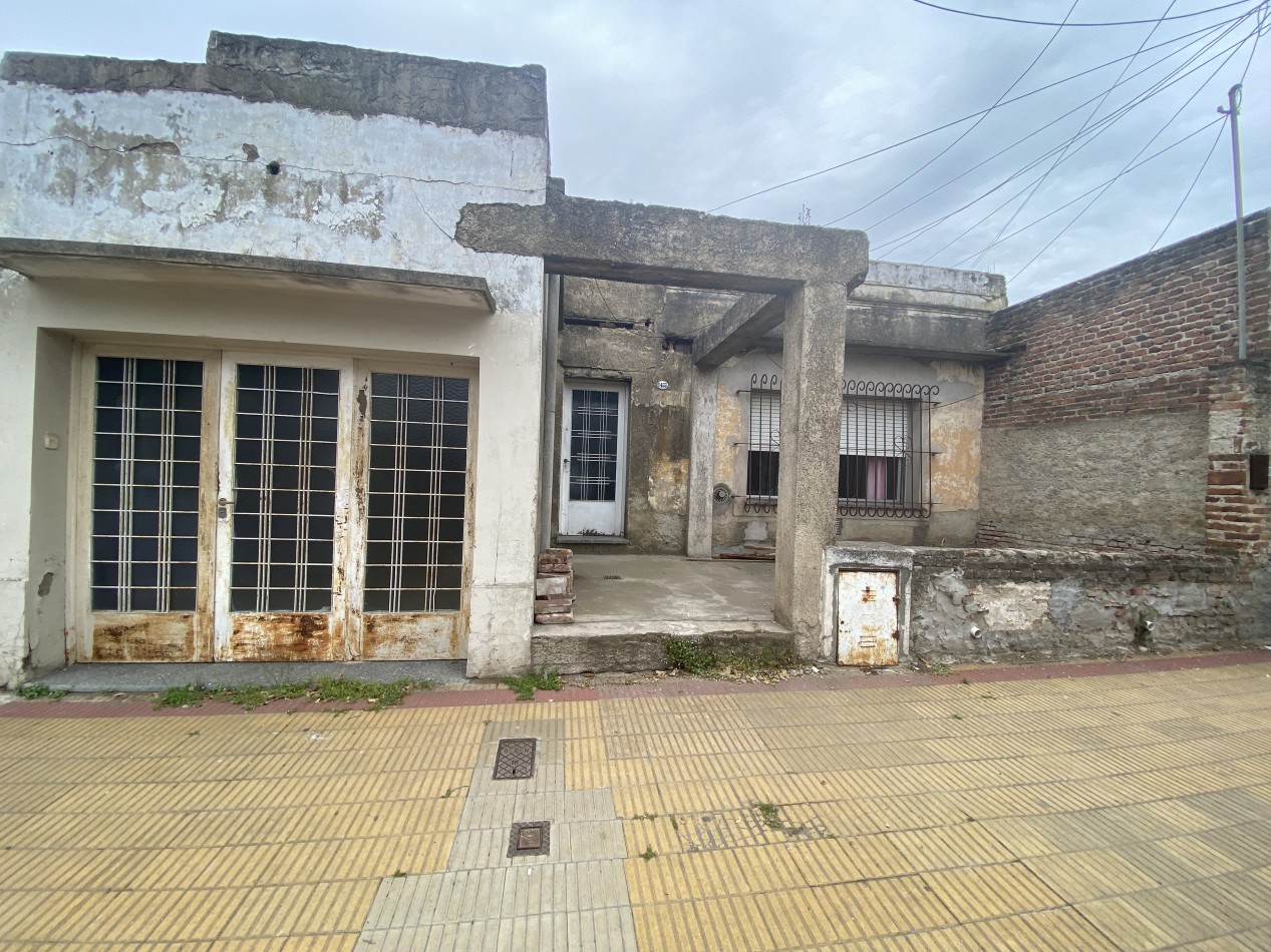 Casa a reciclar/demoler