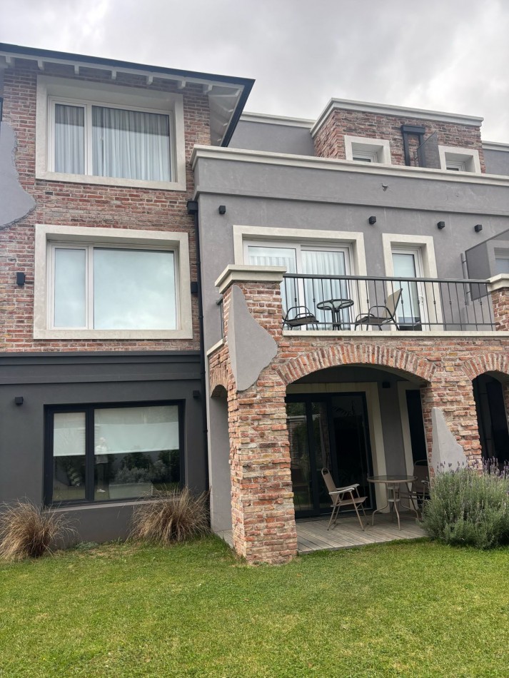 Destacado y delicado departamento en venta en el Centro de San Martin de los Andes, Neuquen