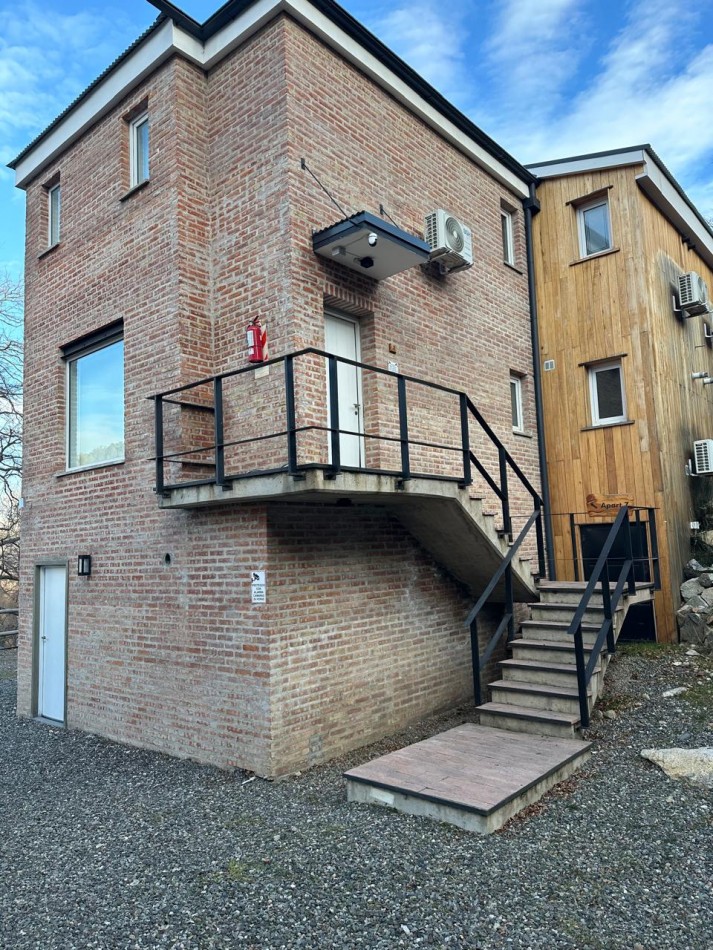 Exclusivo departamento amoblado con vista a la montaña