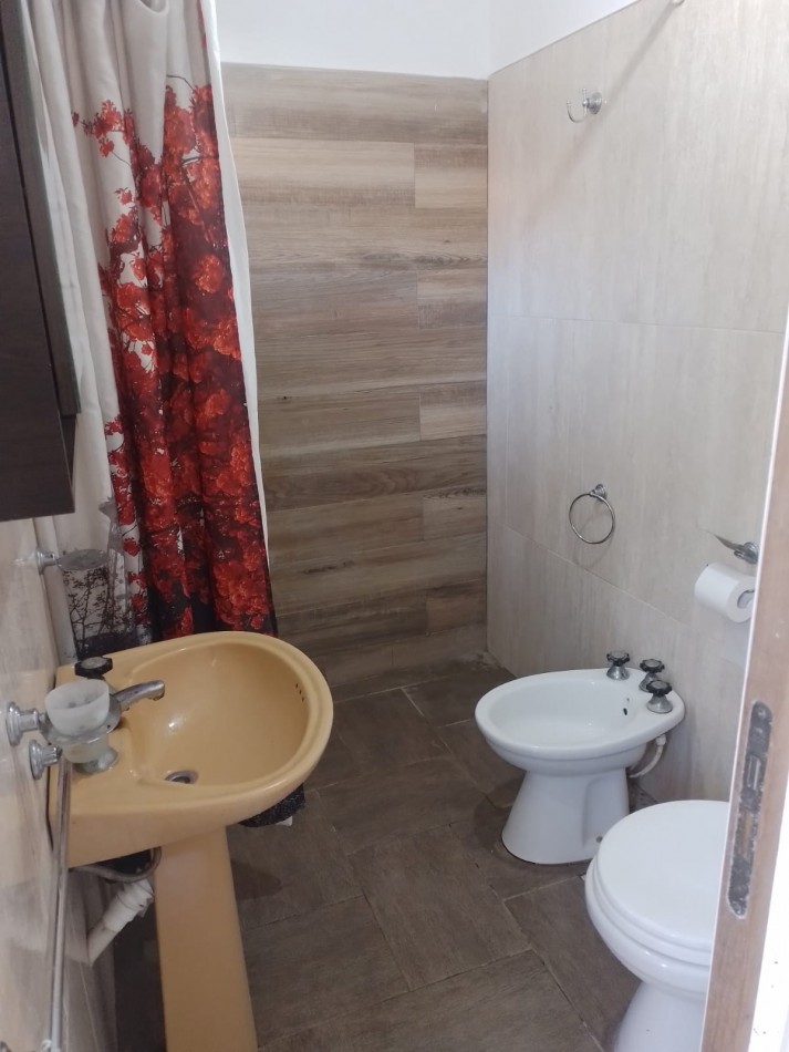 VENTA EN BLOCK 2 DEPTOS TIPO CASA DE 3 AMBIENTES 