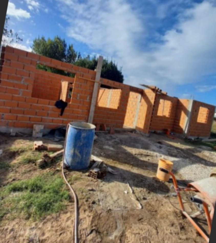 VENTA DE 2 CHALETS EN POZO D 3 AMBIENTES