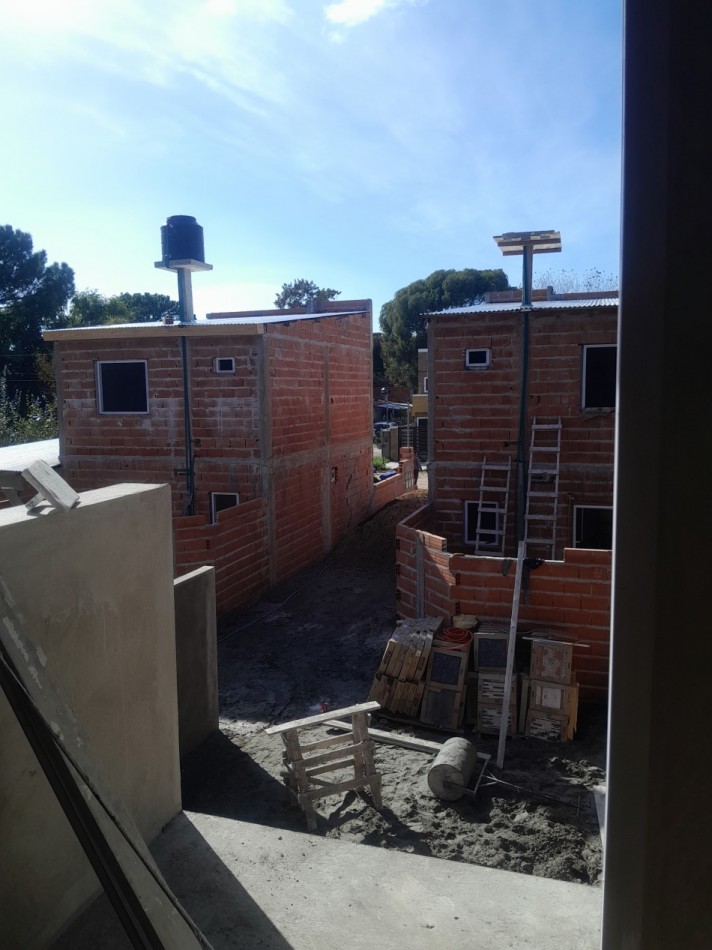 VENTA DE 3 DUPLEX EN DESARROLLO EN CALLE 6 E/ 77 Y 78 Mar del Tuyu.