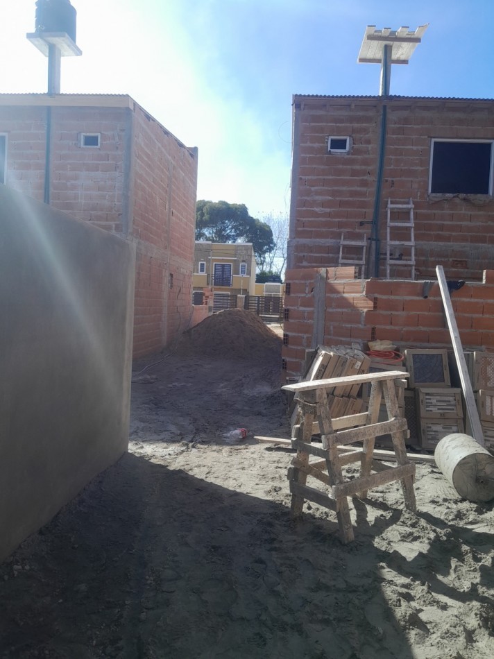 VENTA DE 3 DUPLEX EN DESARROLLO EN CALLE 6 E/ 77 Y 78 Mar del Tuyu.