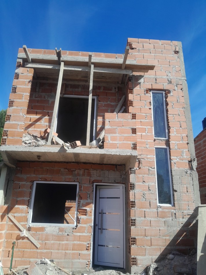 VENTA DE 3 DUPLEX EN DESARROLLO EN CALLE 6 E/ 77 Y 78 Mar del Tuyu.