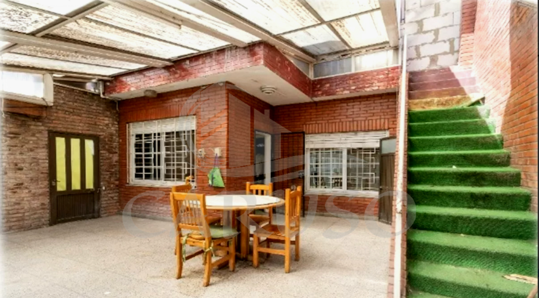 Casa + 2 departamentos - QUILMES.- NUEVO VALOR $$$