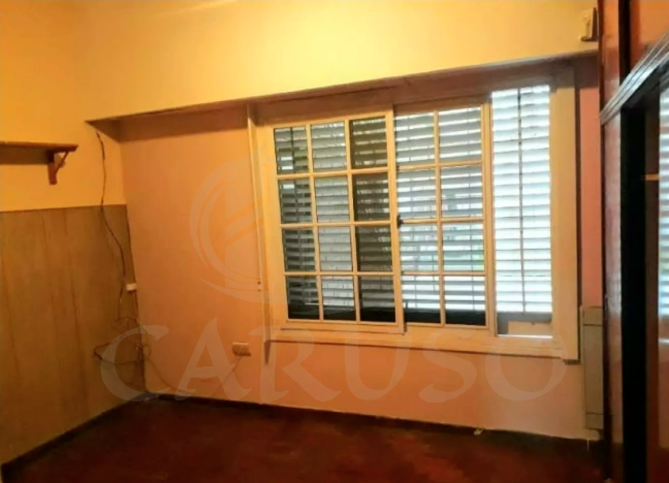 Casa + 2 departamentos - QUILMES.- NUEVO VALOR $$$