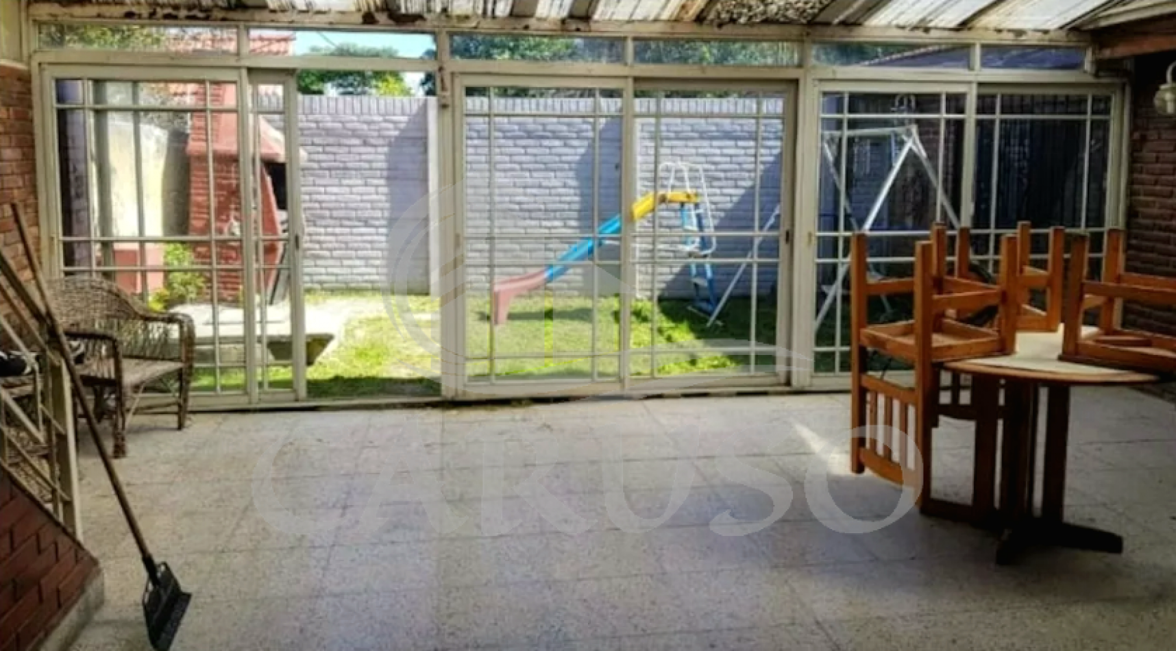 Casa + 2 departamentos - QUILMES.- NUEVO VALOR $$$