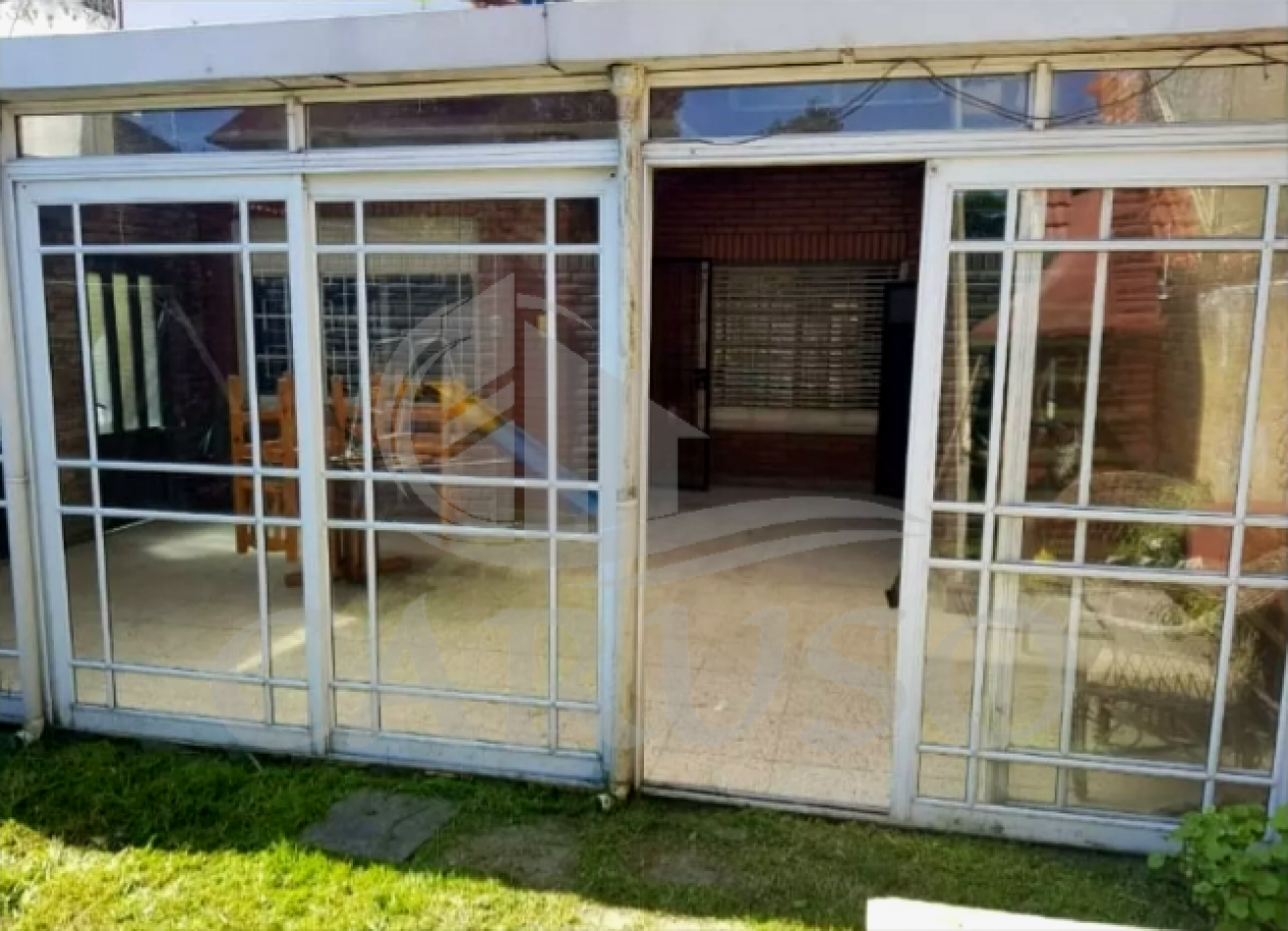 Casa + 2 departamentos - QUILMES.- NUEVO VALOR $$$