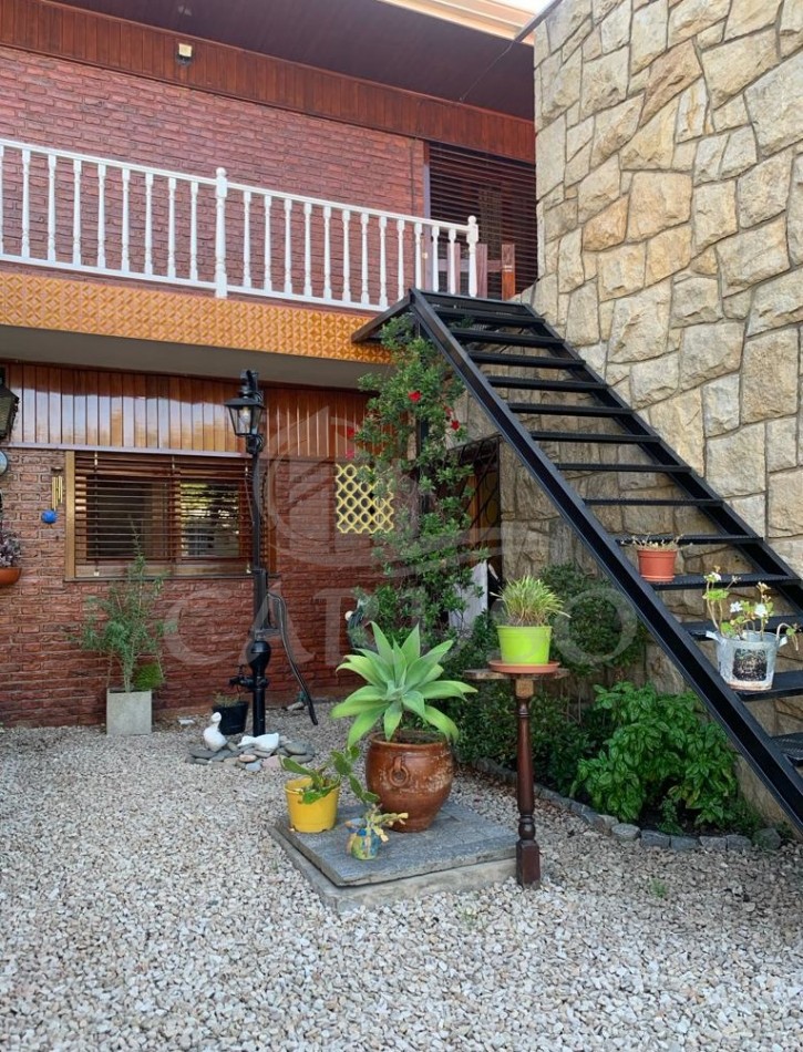 Casa + Depto, Quilmes Oeste - PERMUTA