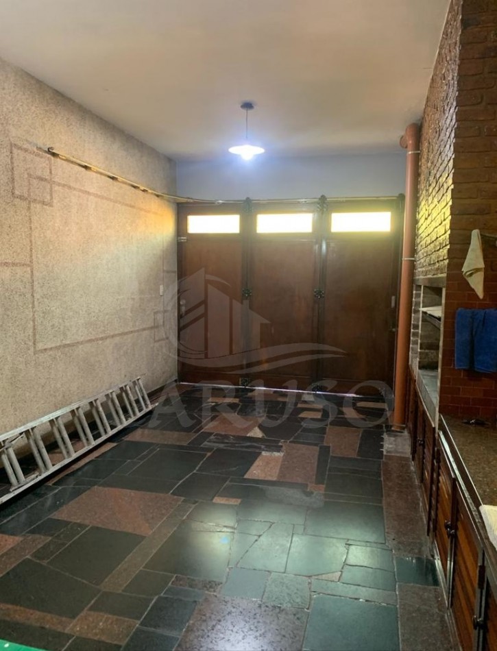 Casa + Depto, Quilmes Oeste - PERMUTA