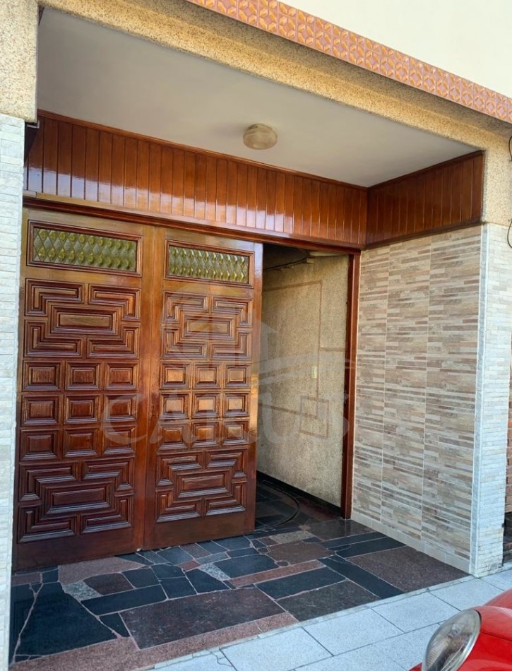 Casa + Depto, Quilmes Oeste - PERMUTA