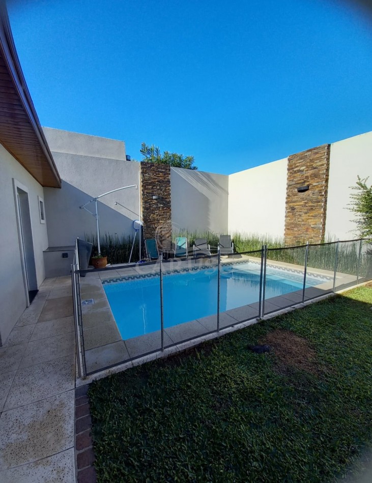 Casa en Quilmes Oeste - FINANCIACION -  NUEVO VALOR