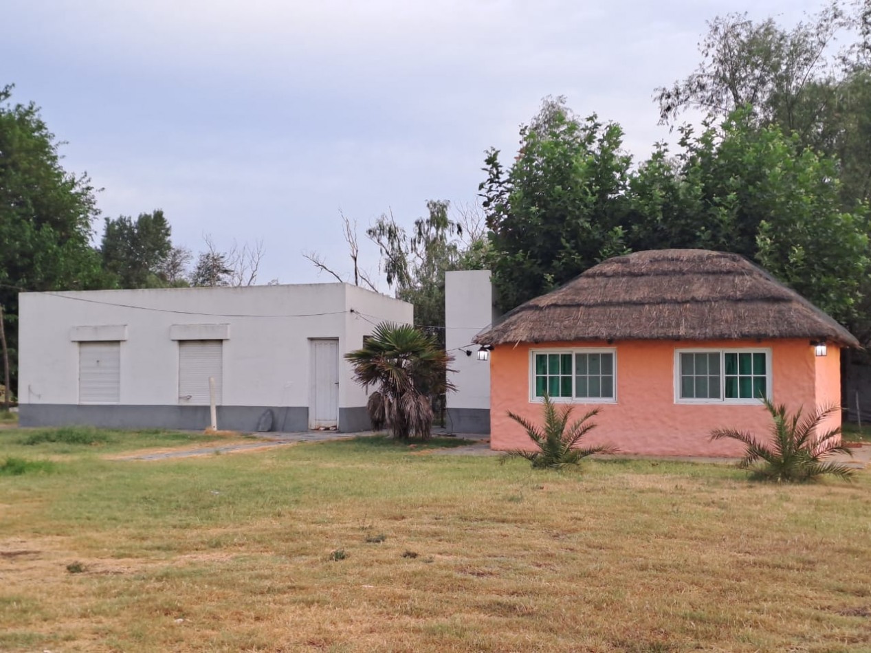 Granja Avicola con Casa - Pedernales