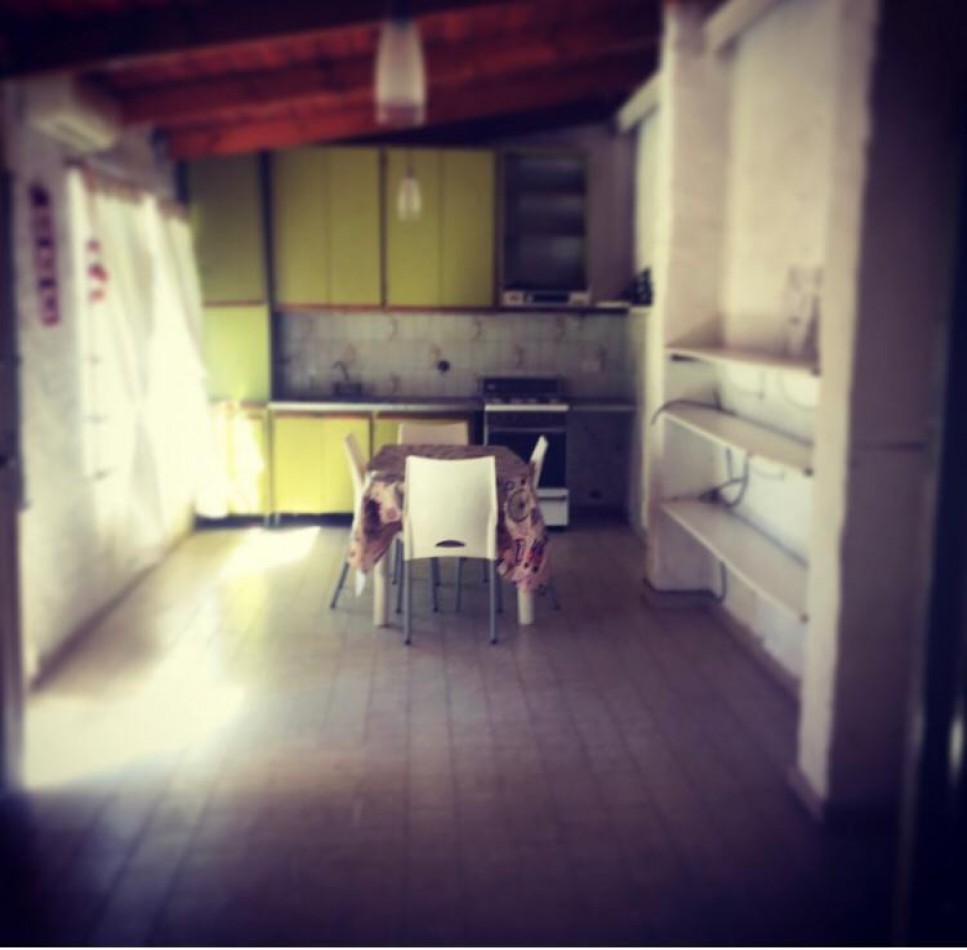 Casa con quincho y pileta - La Plata