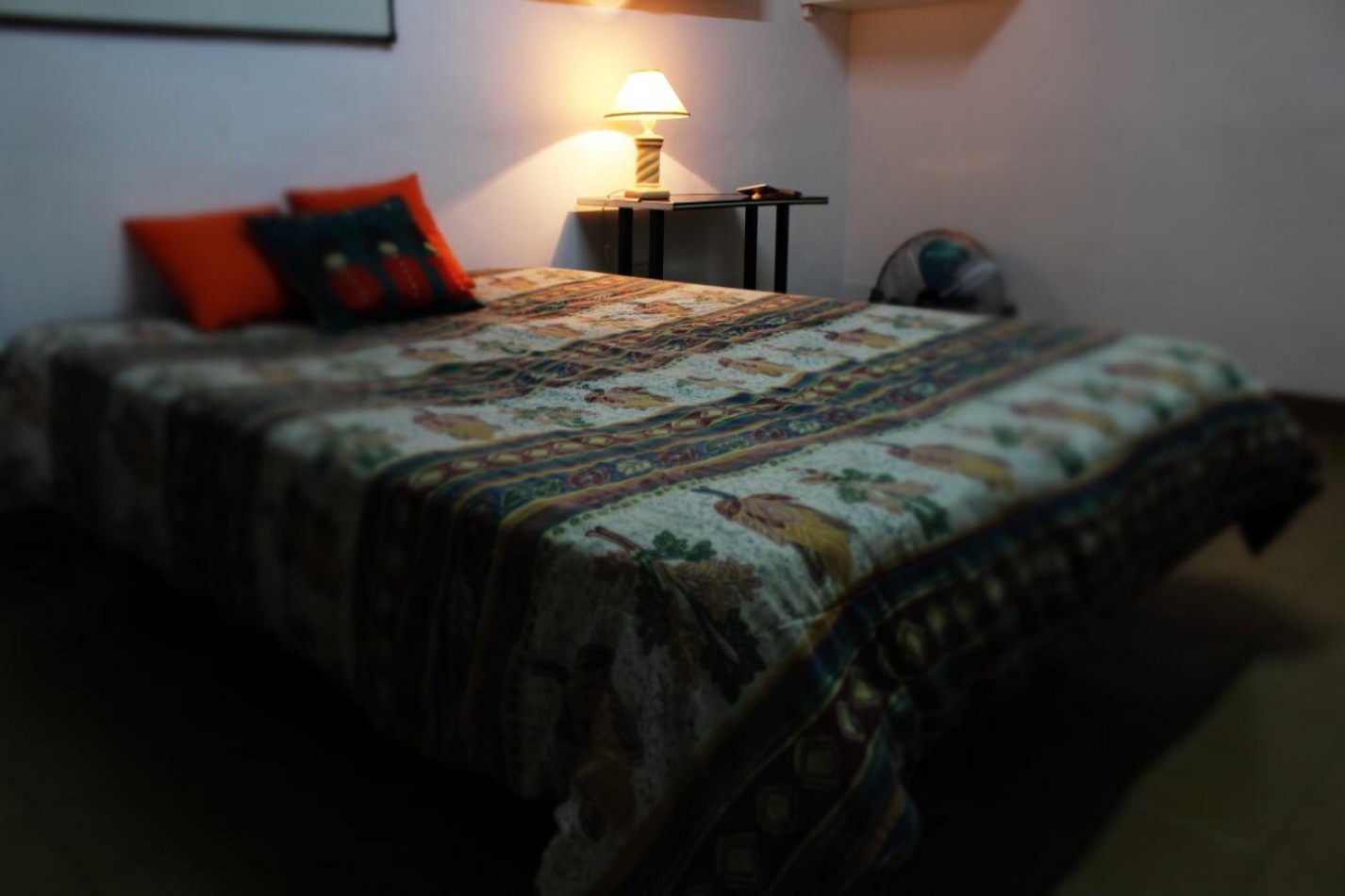 Casa con quincho y pileta - La Plata