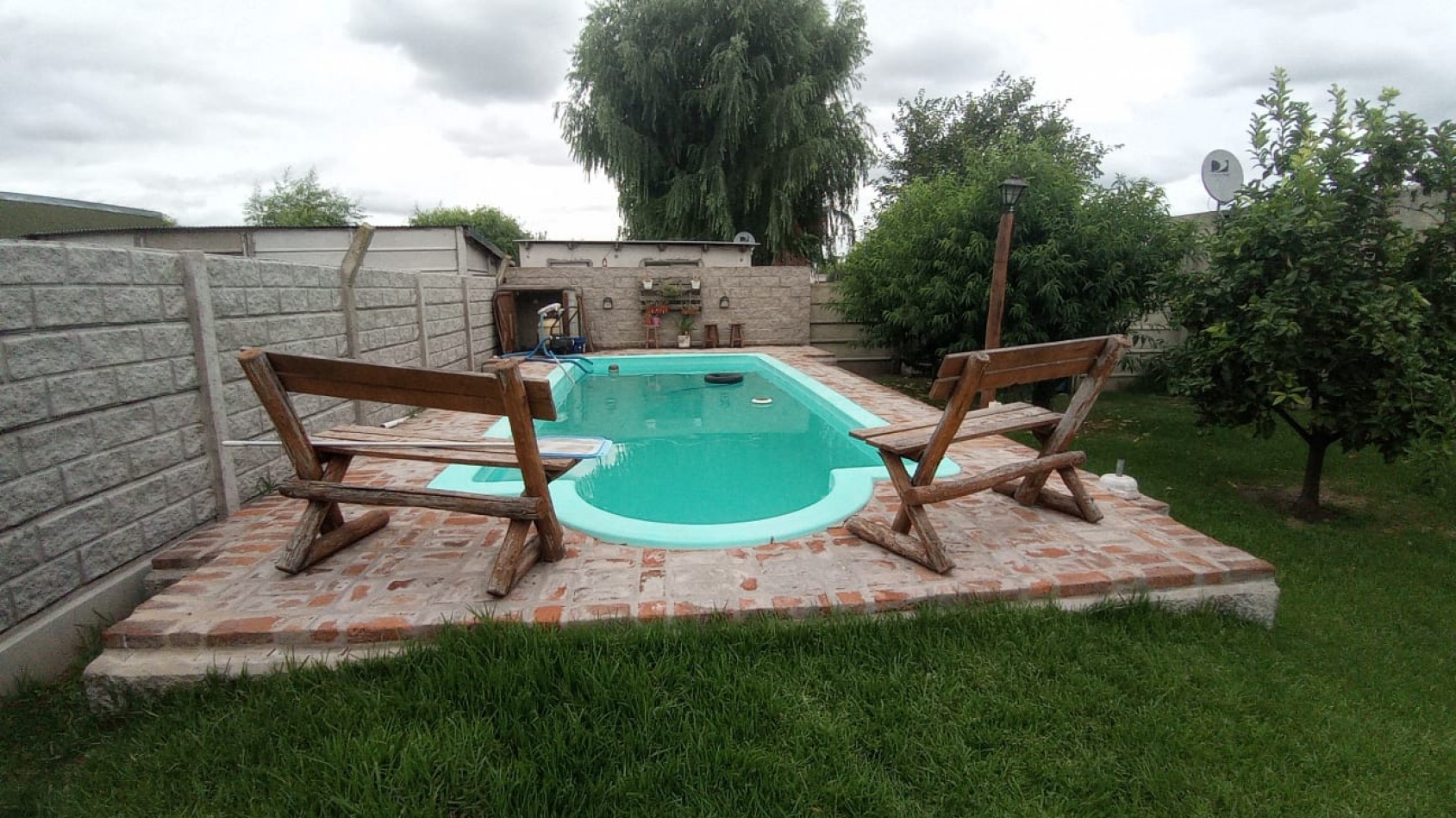 Casa con pileta - Saladillo