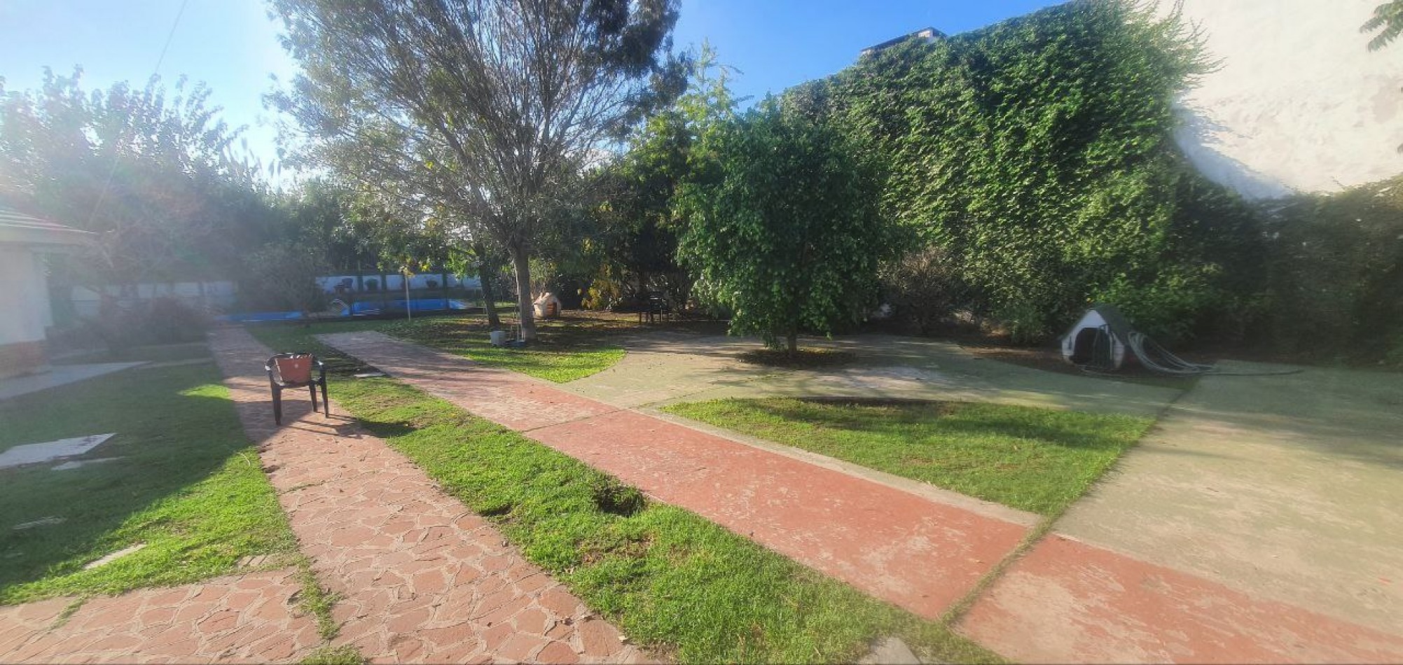 propiedad de categoria MUCHO PARQUE