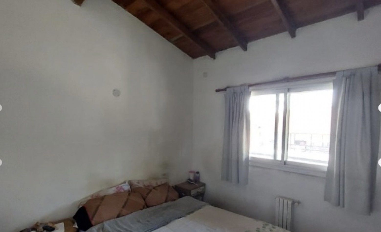 CASA DE 4 AMBIENTES CON LOCAL Y FONDO DE COMERCIO FUNCIONANDO!