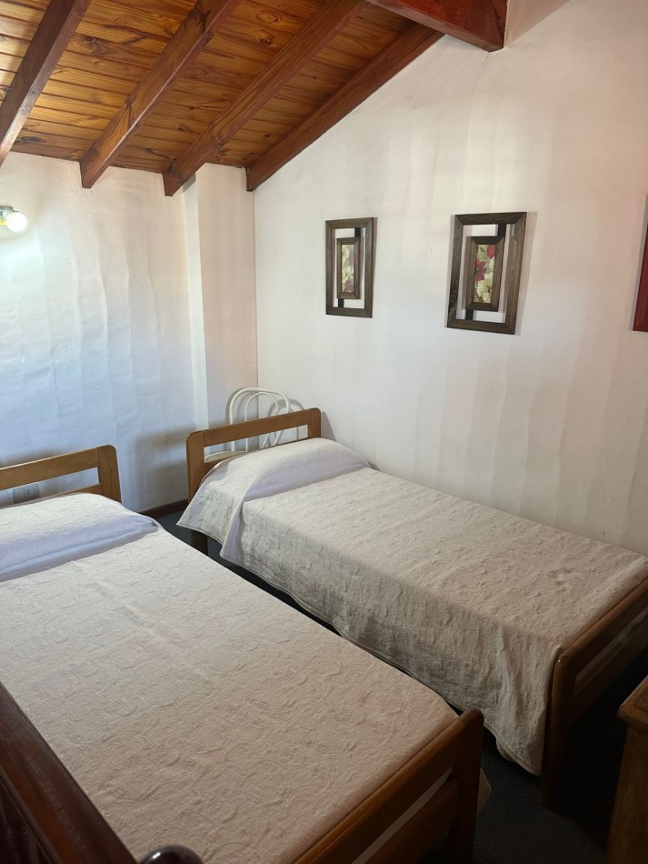 DEPARTAMENTO 4 AMBIENTES CON COCHERA FIJA A 2 CUADRAS DEL MAR 