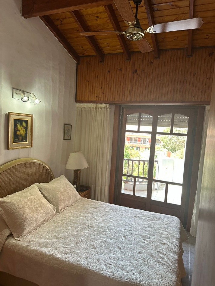 DEPARTAMENTO 4 AMBIENTES CON COCHERA FIJA A 2 CUADRAS DEL MAR 