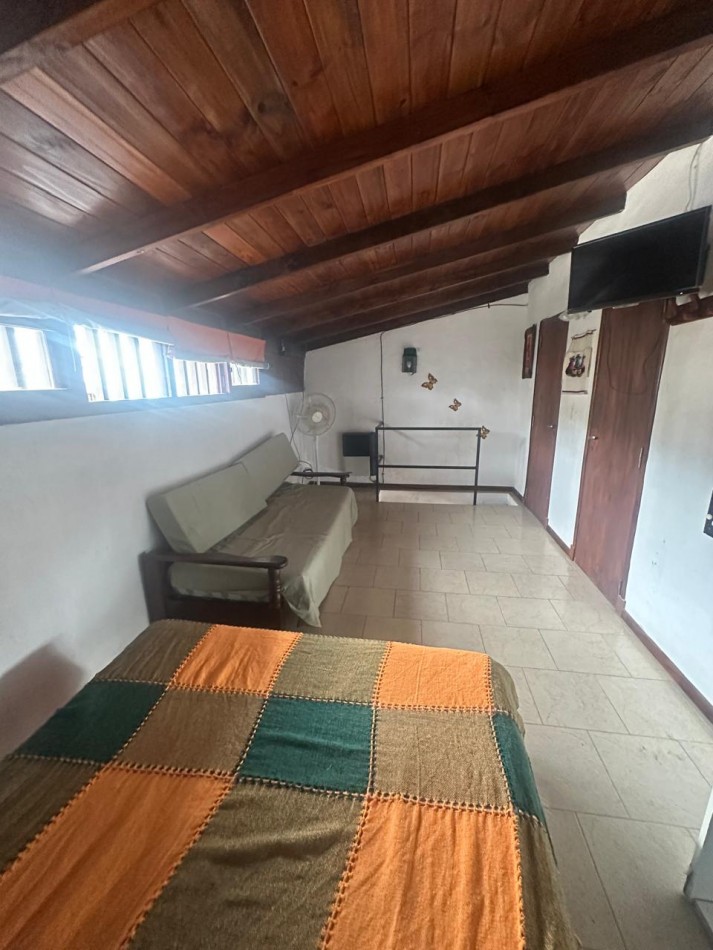  CASA  4  AMBIENTES A 100 MTS DEL MAR Y EN PLENO CENTRO!!