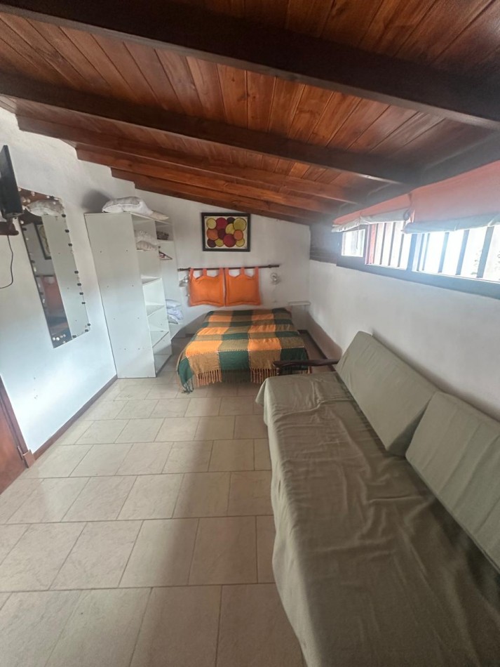  CASA  4  AMBIENTES A 100 MTS DEL MAR Y EN PLENO CENTRO!!