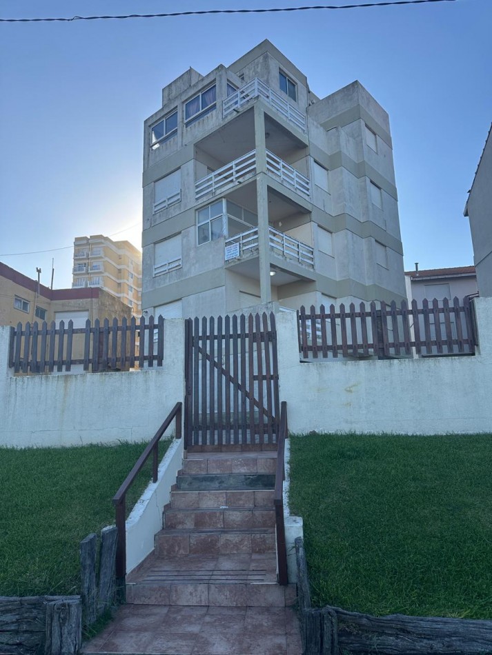 DEPARTAMENTO 3 AMBIENTES CON VISTA AL MAR ZONA CENTRO