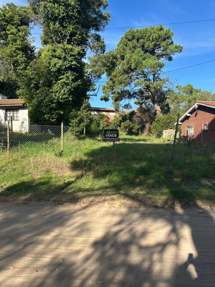 TERRENO EN VENTA EN VILLA GESELL  645M2