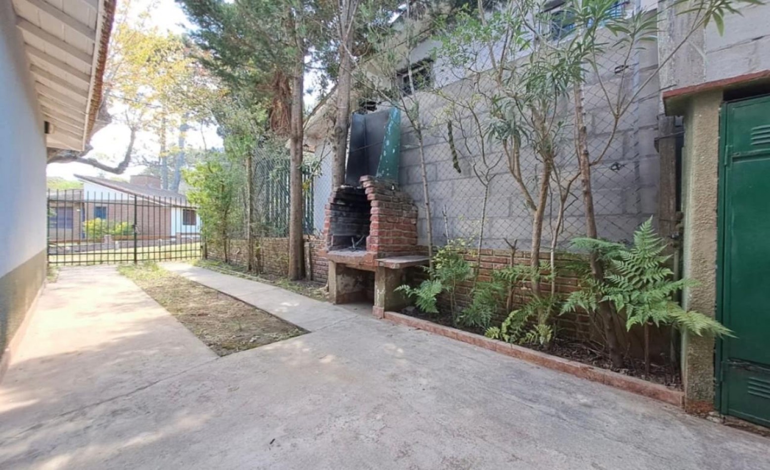 CASA 3 AMBIENTES AMPLIOS EN VILLA GESELL 